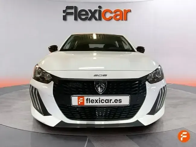 Usado Peugeot 208 Active 100 CV (73 kW) 2024 Blanco Utilitario