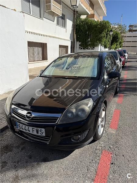 Negro Usado 2007 Opel Astra Enjoy Berlina | 2500 € (Precio justo) - Imagen 1/4