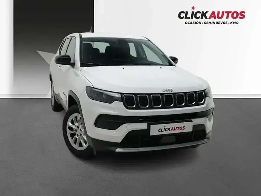Usado Jeep Compass Altitude 131 CV (96 kW) 2025 Blanco SUV