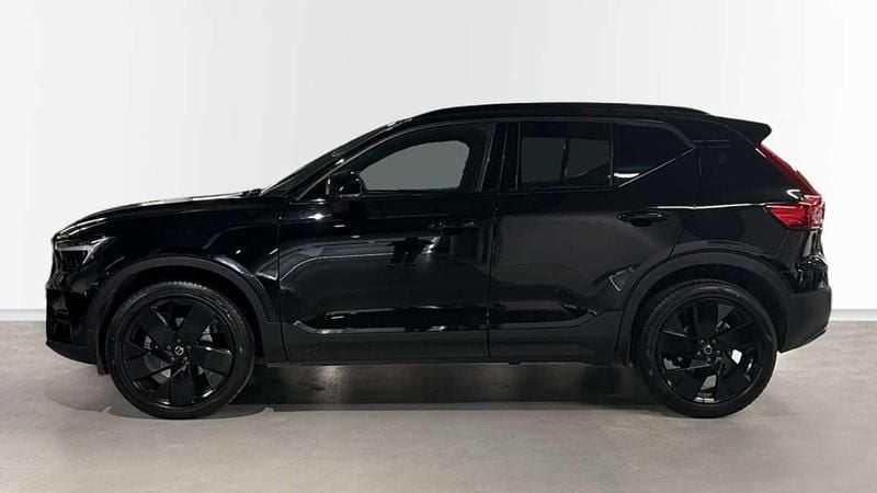 Usado Volvo XC40 197 CV (144 kW) 2025 Negro SUV