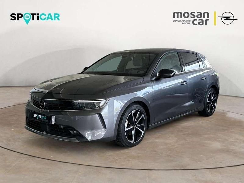 Usado Opel Astra Elegance 131 CV (96 kW) 2023 Gris Utilitario