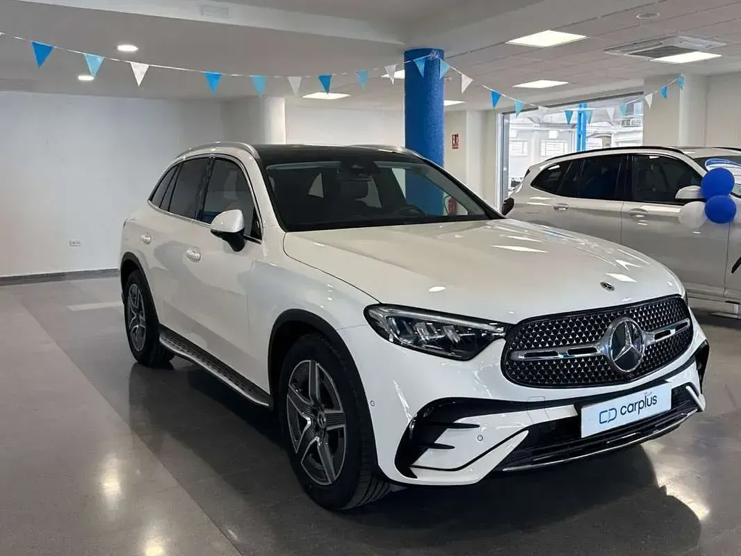 Usado Mercedes GLC250 211 CV (155 kW) 2025 Blanco SUV