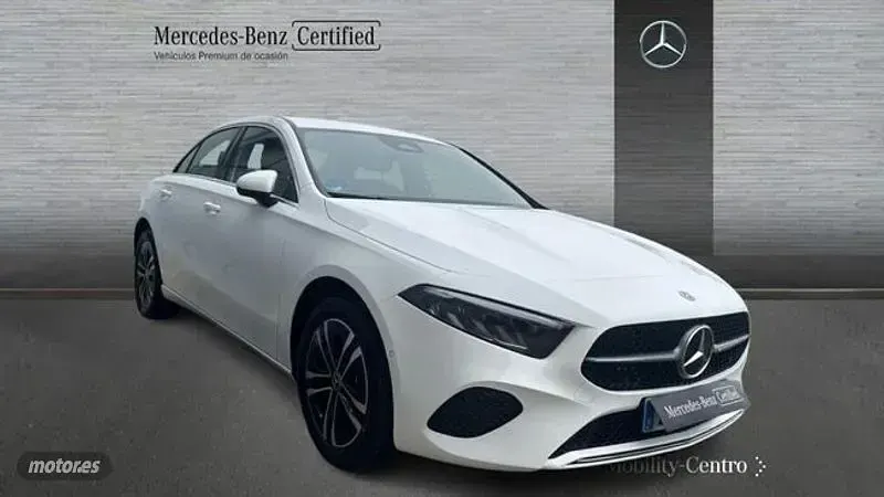 Usado Mercedes A250 217 CV (159 kW) 2025 Blanco Berlina
