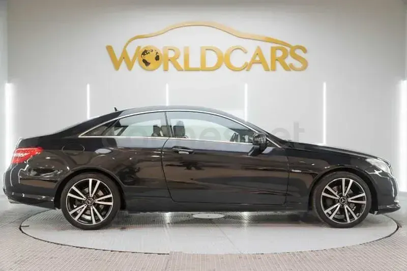 Usado Mercedes E350 292 CV (214 kW) 2010 Negro Coupe