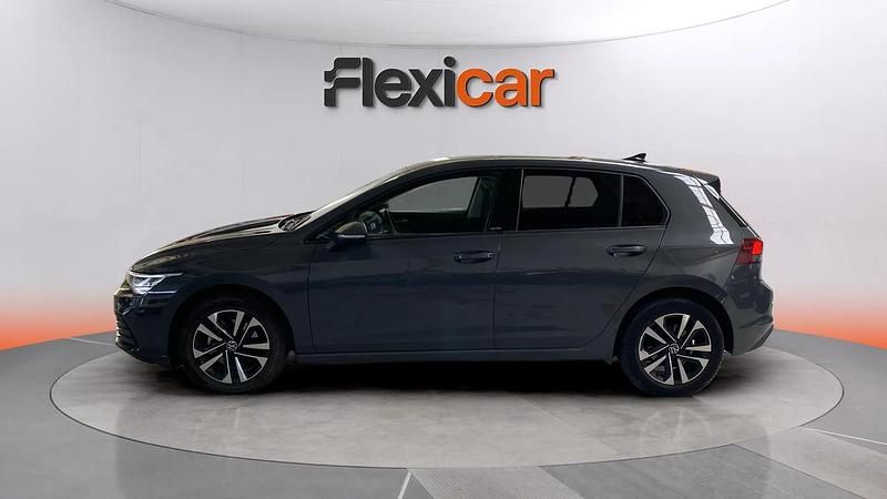 Usado VW Golf VIII 110 CV (80 kW) 2021 Gris Utilitario