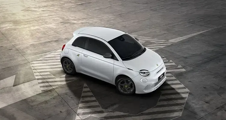 Nuevo Abarth 500e 113 kW (154 CV) 2025 Utilitario