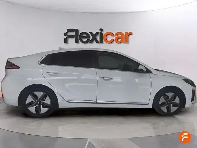 Usado Hyundai Ioniq 141 CV (103 kW) 2022 Blanco Utilitario