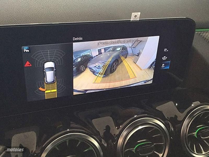Usado Mercedes GLA250 AMG line 160 CV (117 kW) 2023 Blanco SUV