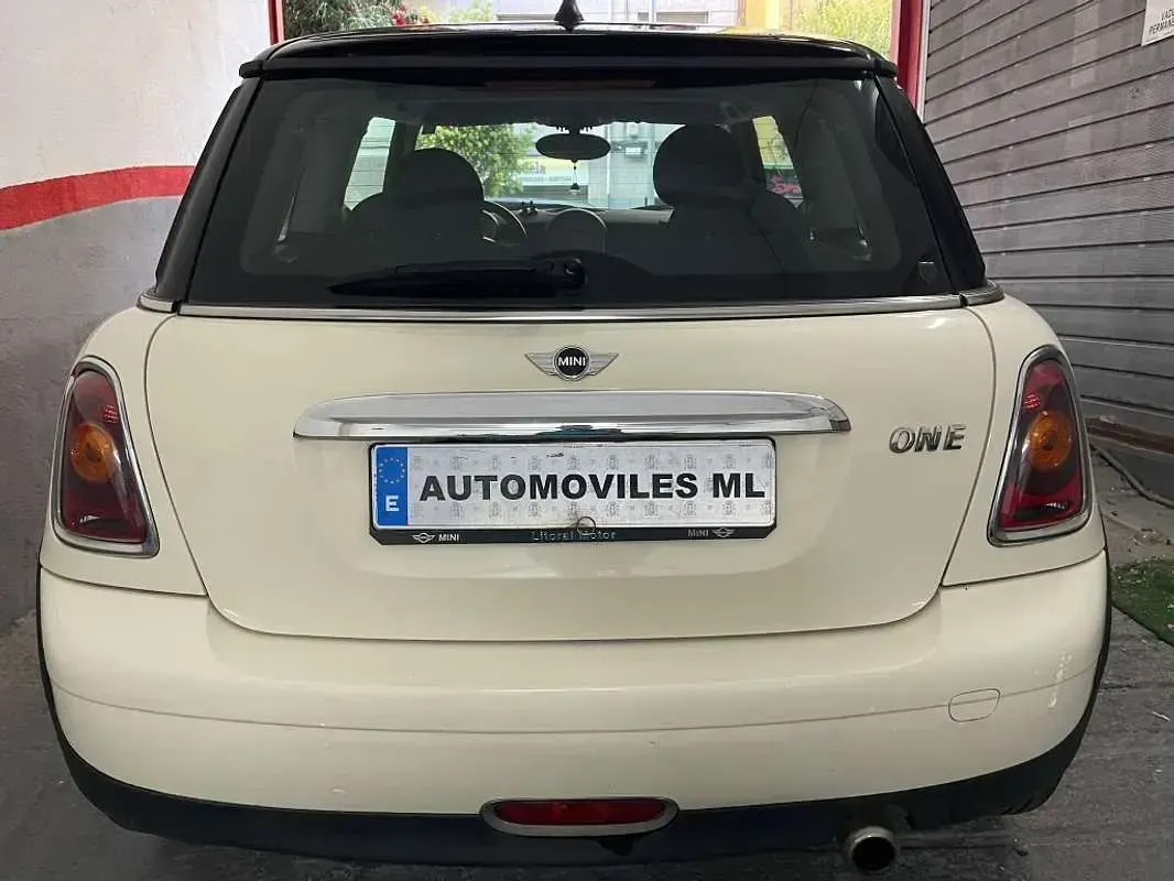 Usado Mini ONE 95 CV (69 kW) 2008 Blanco Utilitario