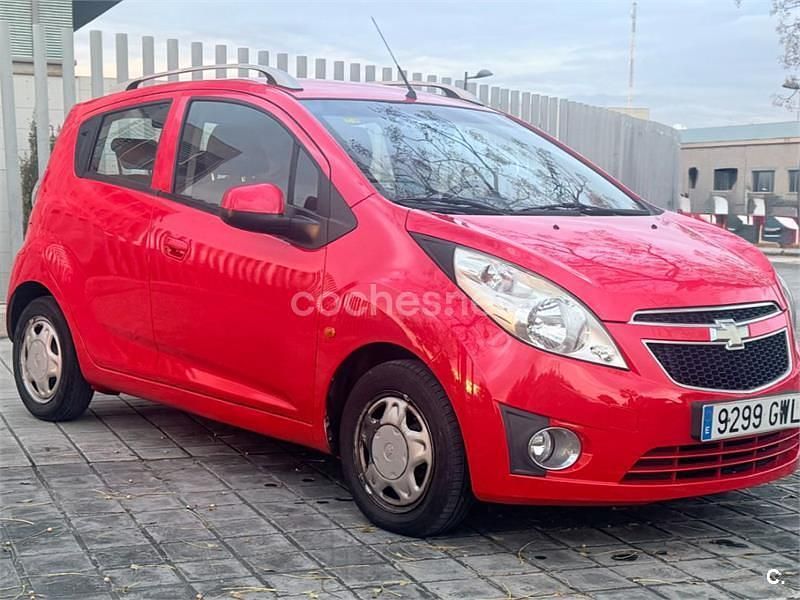 Usado Chevrolet Spark LT 81 CV (59 kW) 2010 Rojo Utilitario