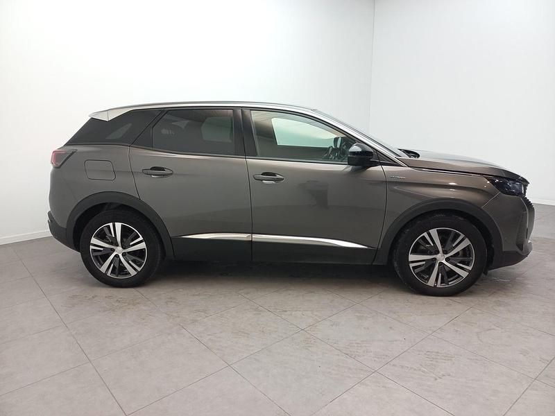 Usado Peugeot 3008 Allure 225 CV (165 kW) 2023 Gris SUV