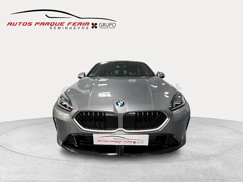 Usado BMW 120 163 CV (119 kW) 2025 Gris / plata Utilitario