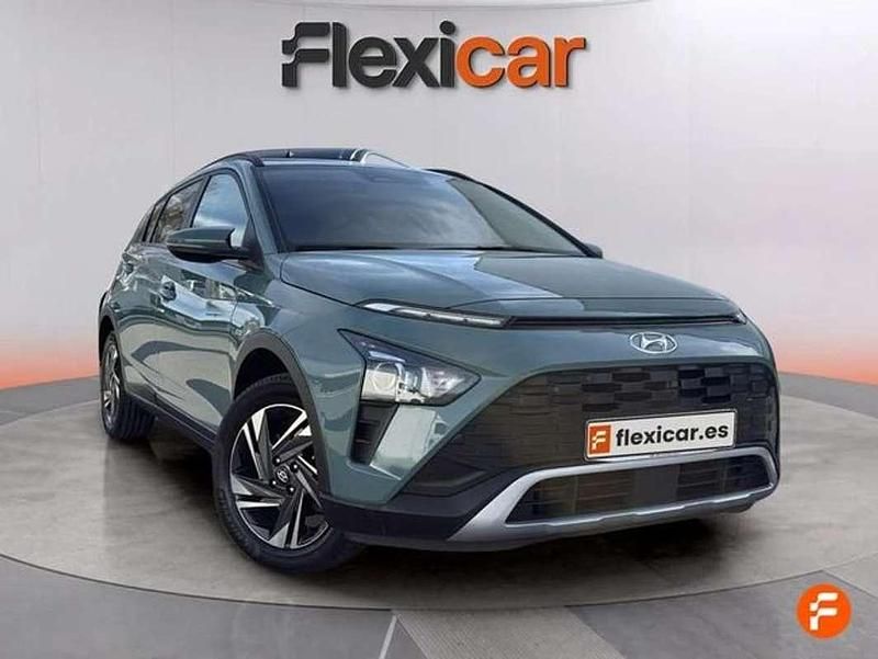 Usado Hyundai Bayon 101 CV (74 kW) 2022 Verde SUV