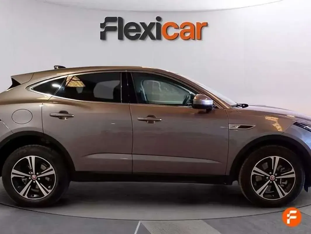 Usado Jaguar E-Pace S 163 CV (119 kW) 2021 Gris SUV