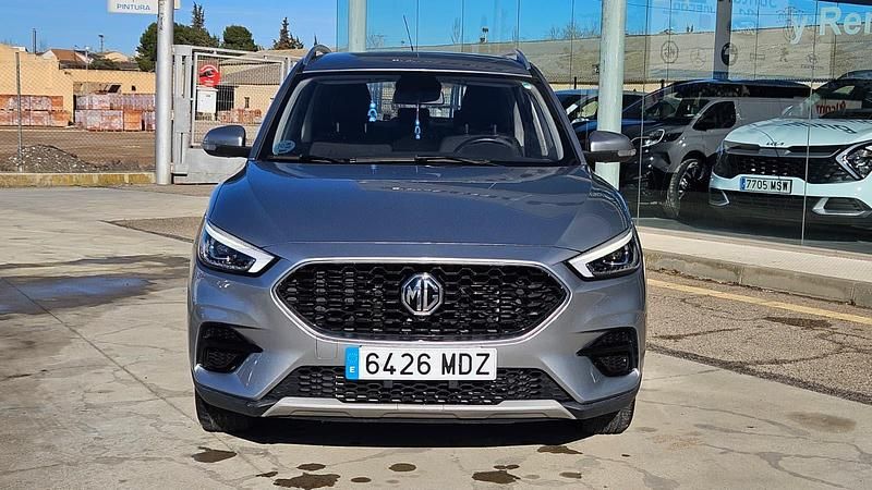 Usado MG ZS Comfort 111 CV (81 kW) 2023 Gris SUV