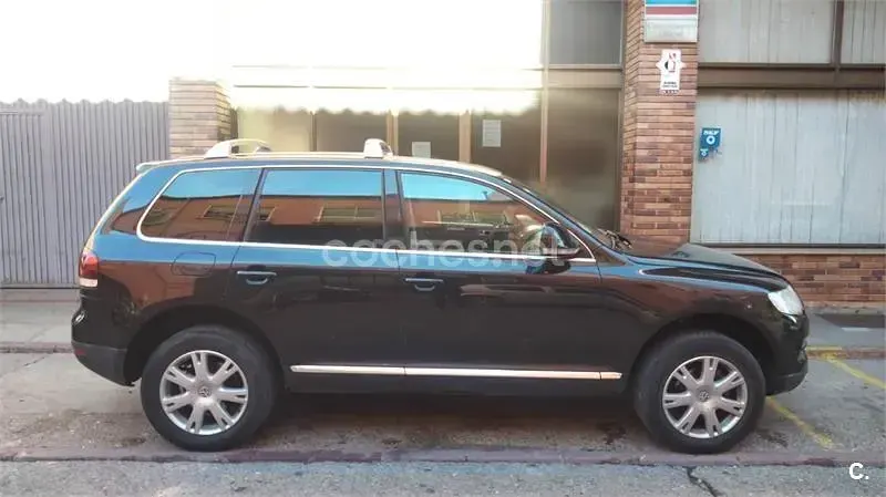 Usado VW Touareg R 174 CV (127 kW) 2007 Negro SUV