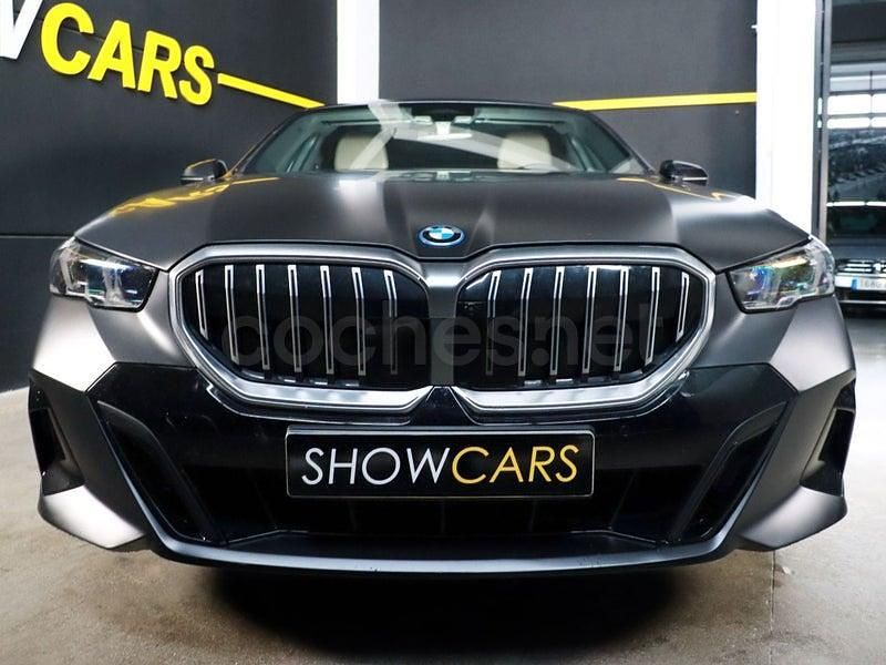 Usado BMW 530e 299 CV (219 kW) 2025 Gris / plata Berlina