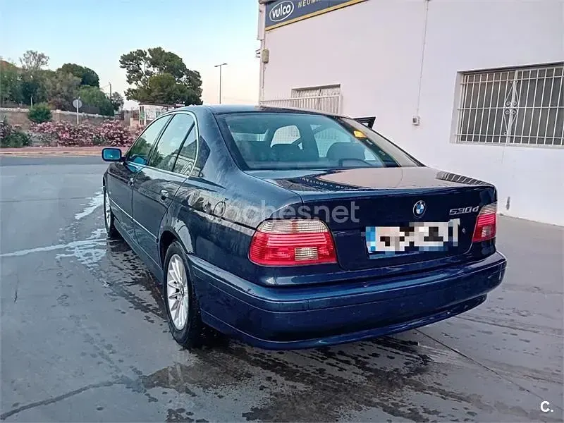 Usado BMW 530 Exclusive 193 CV (141 kW) 2002 Negro Berlina