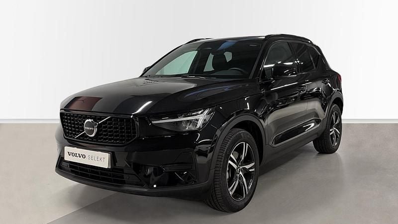 Nuevo Volvo XC40 Plus 163 CV (119 kW) 2026 Negro SUV