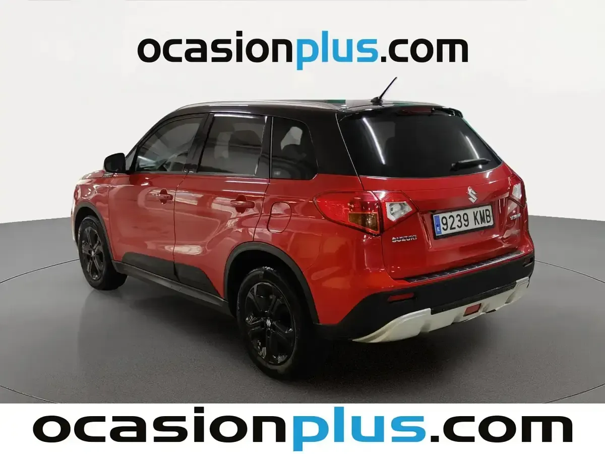 Usado Suzuki Vitara GLX 140 CV (102 kW) 2018 Rojo SUV