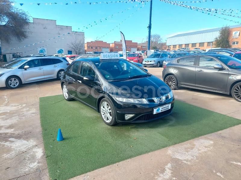 Negro Usado 2009 Honda Civic Comfort Berlina | 8499 € (Precio justo) - Imagen 1/4