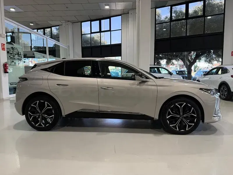 Usado DS Automobiles DS4 130 CV (95 kW) 2025 Gris / plata SUV
