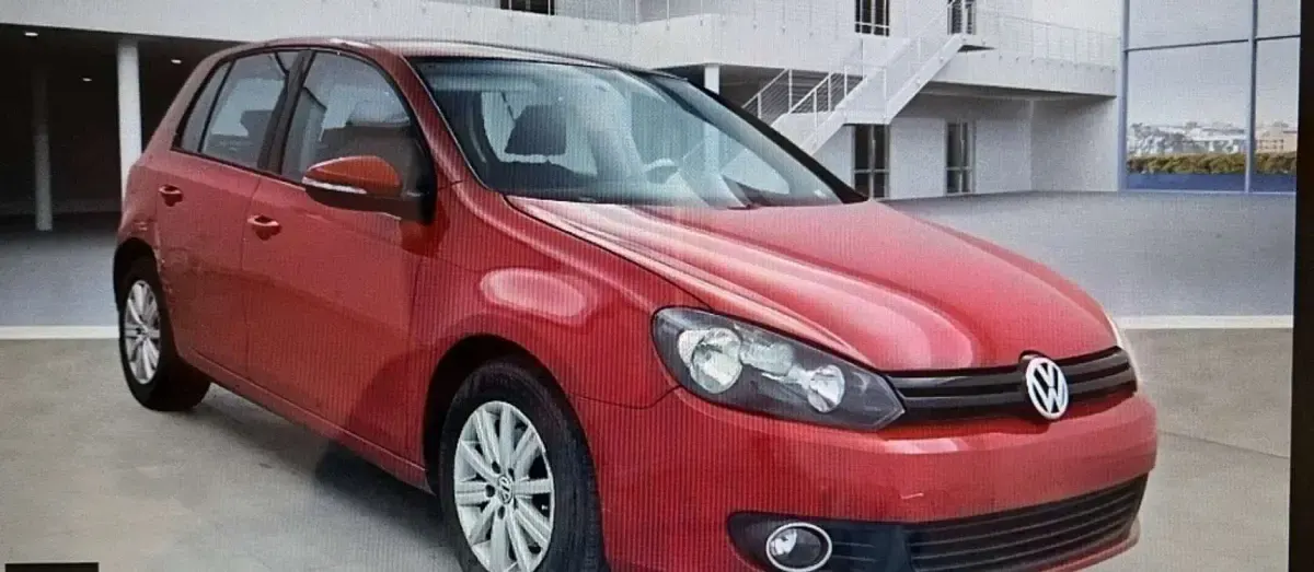 Usado VW Golf VI Advance 90 CV (66 kW) 2010 Rojo Utilitario