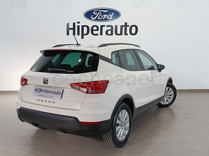 Usado Seat Arona Style 95 CV (69 kW) 2019 Blanco SUV