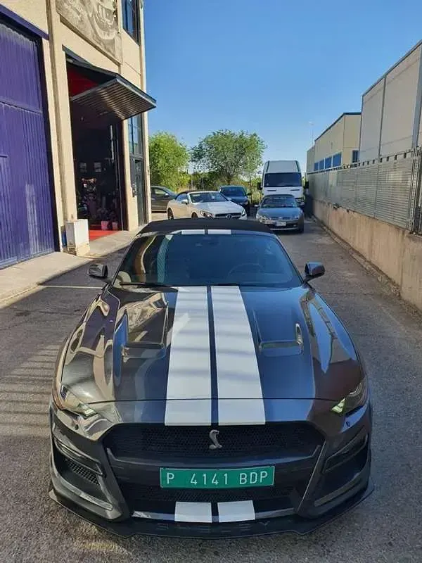 Usado Ford Mustang GT 449 CV (330 kW) 2020 Gris Descapotable