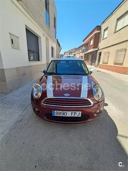 Usado Mini Cooper D 110 CV (80 kW) 2007 Granate Utilitario