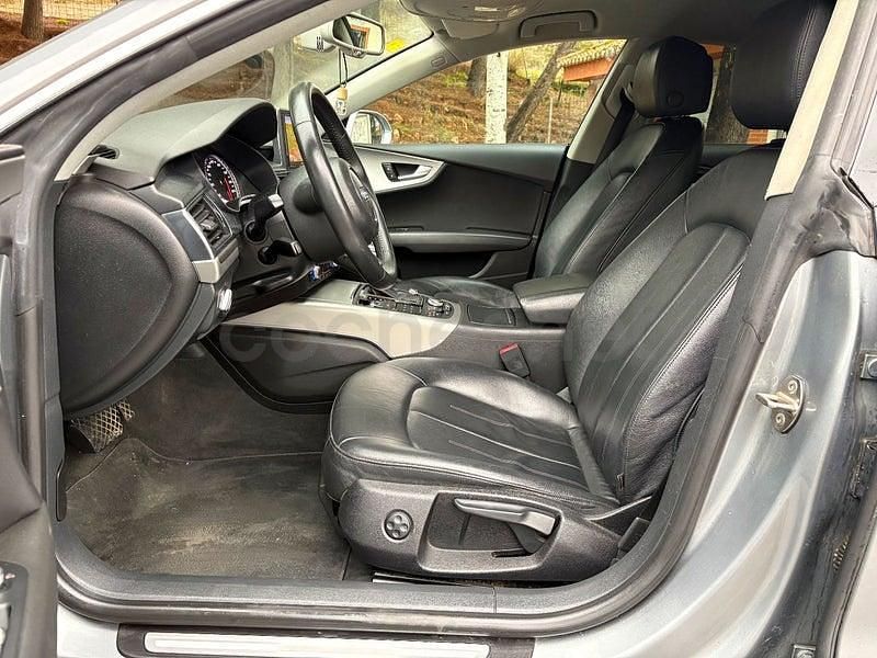 Usado Audi A7 Sportback Ambiente 245 CV (180 kW) 2013 Gris Utilitario