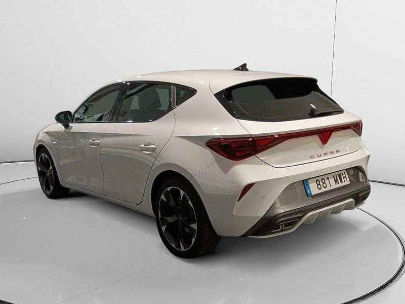 Usado Cupra Leon 150 CV (110 kW) 2024 Blanco Berlina