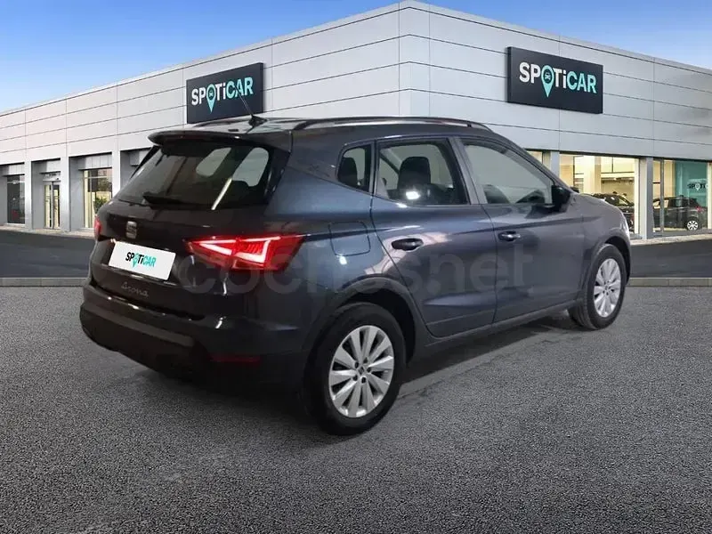 Usado Seat Arona Style 110 CV (80 kW) 2023 Azul SUV