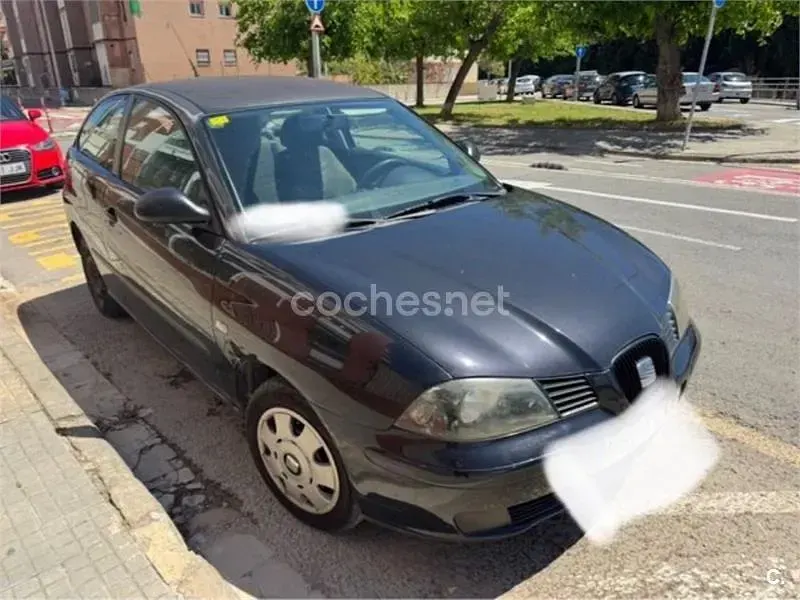 Usado Seat Ibiza Stella 64 CV (47 kW) 2003 Negro Utilitario