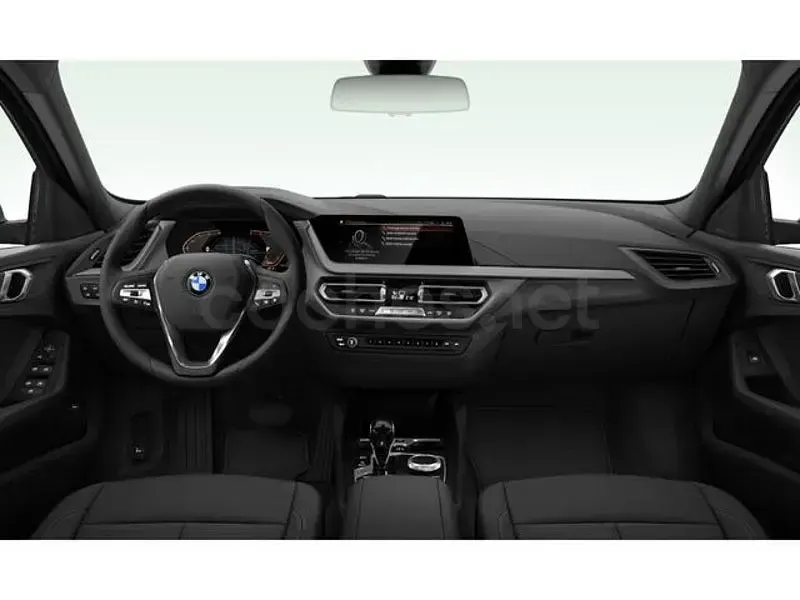 Usado BMW 118 Comfort Edition 150 CV (110 kW) 2022 Gris / plata Berlina
