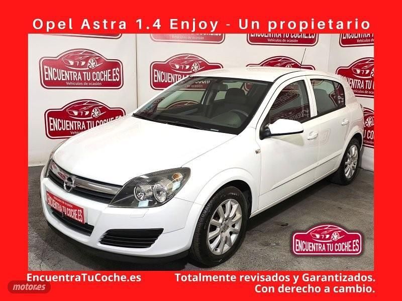 Blanco Usado 2006 Opel Astra Enjoy Utilitario | 6390 € (Caro) - Imagen 1/4
