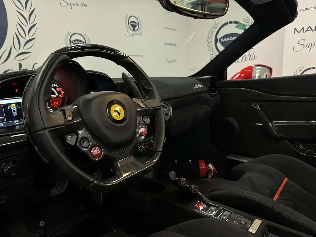 Usado Ferrari 458 2015 Rojo Descapotable