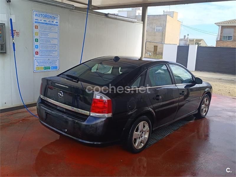 Usado Opel Vectra Cosmo 120 HP (88 kW) 2006 Preto Sedan