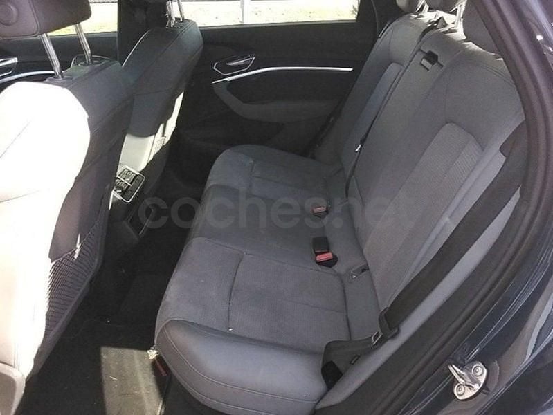 Usado Audi e-tron Sportback S-Line 300 kW (408 CV) 2022 Eléctrico SUV