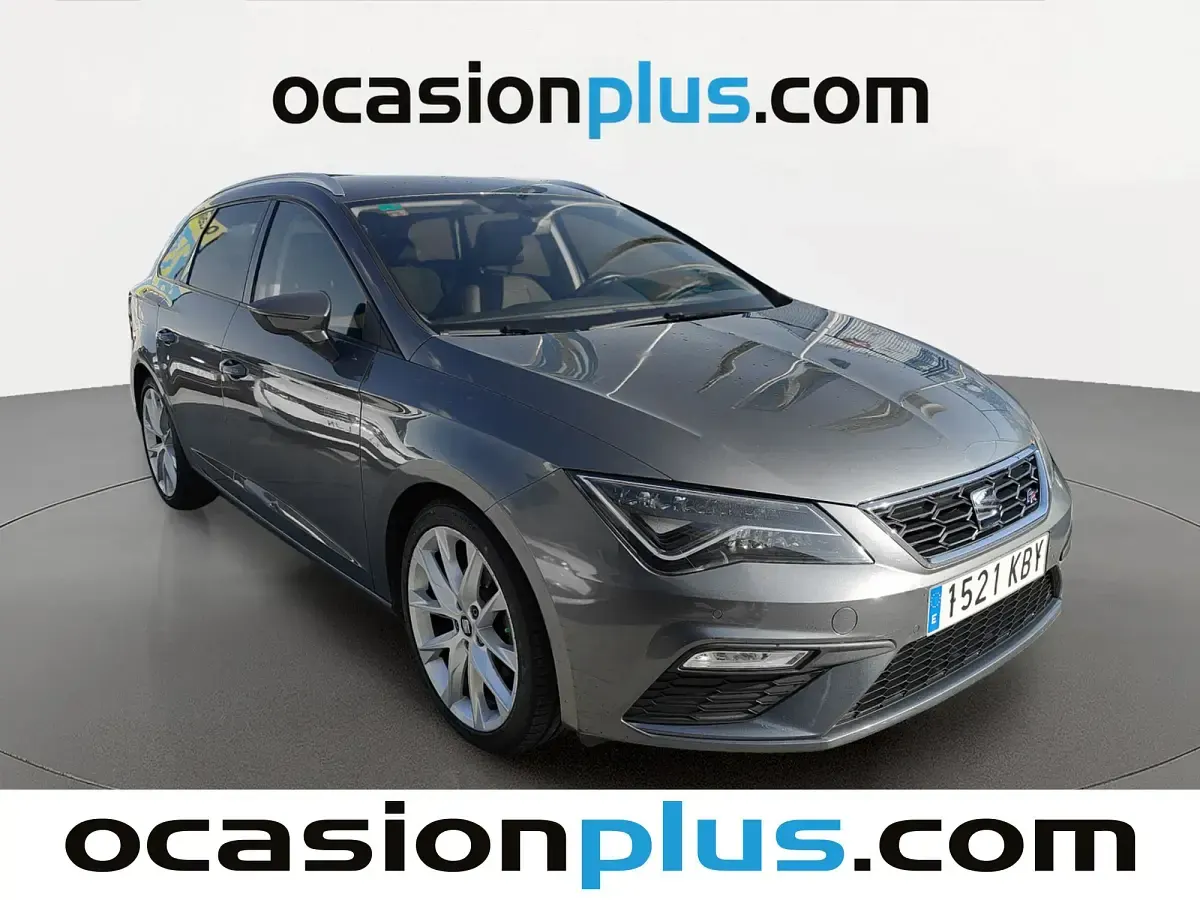 Usado Seat Leon FR 150 CV (110 kW) 2017 Gris Monovolumen