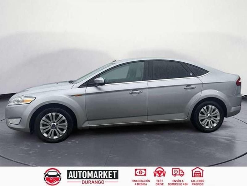 Usado Ford Mondeo Ghia 145 CV (106 kW) 2007 Gris Berlina