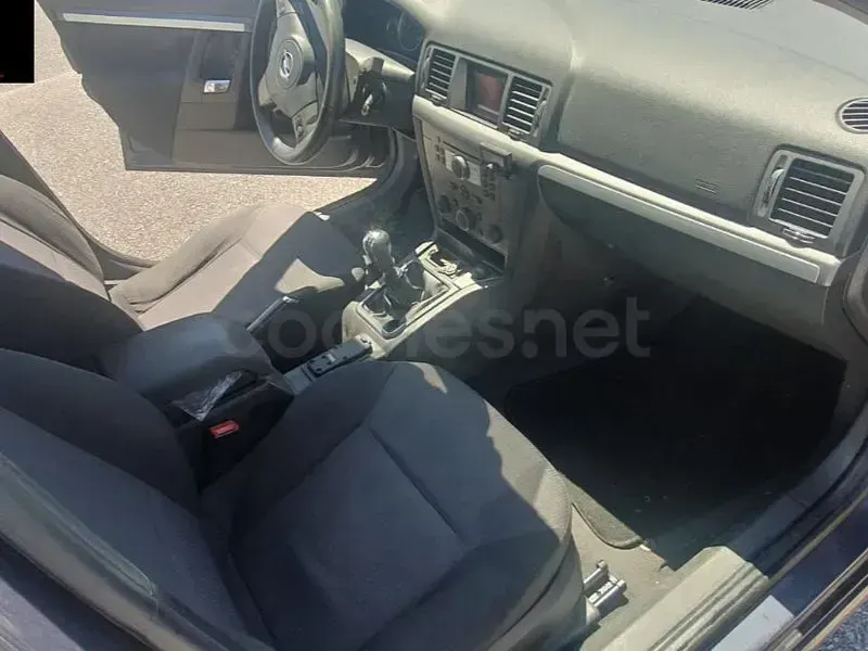 Usado Opel Vectra Cosmo 120 CV (88 kW) 2007 Azul Berlina