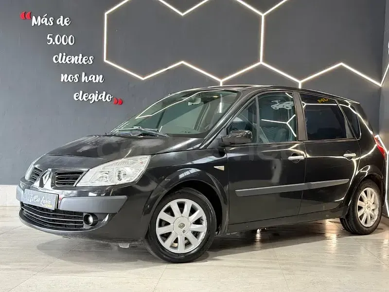 Usado Renault Scénic 110 CV (80 kW) 2008 Negro Monovolumen