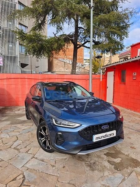 Usado Ford Focus Active X 155 CV (114 kW) 2022 Azul Familiar