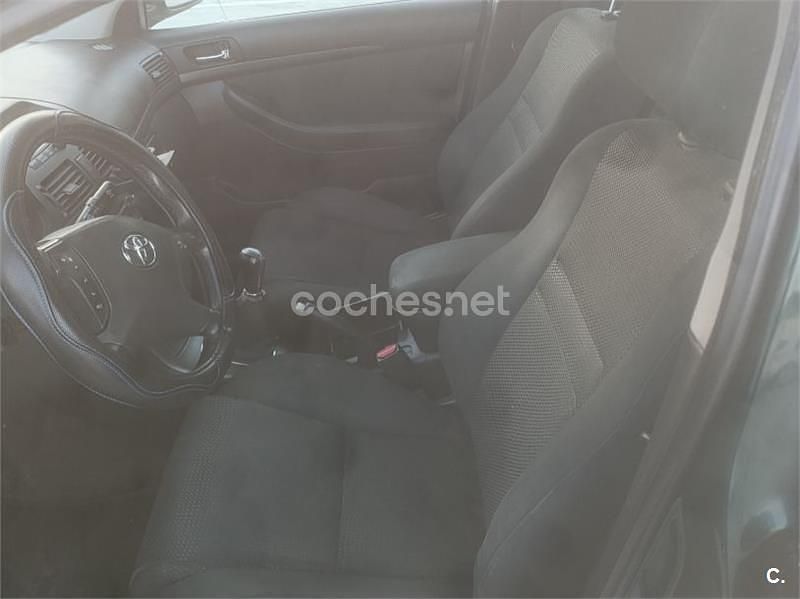 Usado Toyota Avensis Executive 116 CV (85 kW) 2005 Verde Berlina