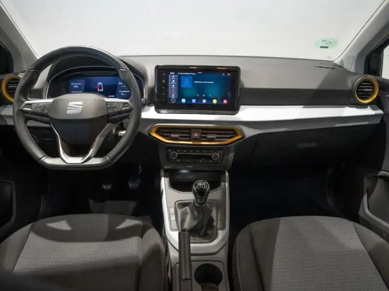 Usado Seat Arona Style 110 CV (80 kW) 2024 Negro SUV