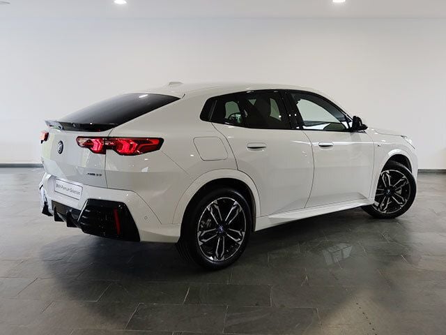 Usado BMW iX2 Comfort Edition 230 kW (313 CV) 2024 SUV