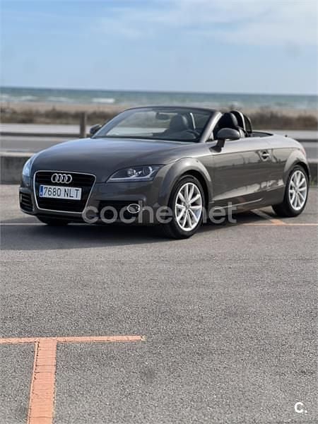 Usado Audi TT Roadster 160 CV (117 kW) 2013 Gris / plata Descapotable