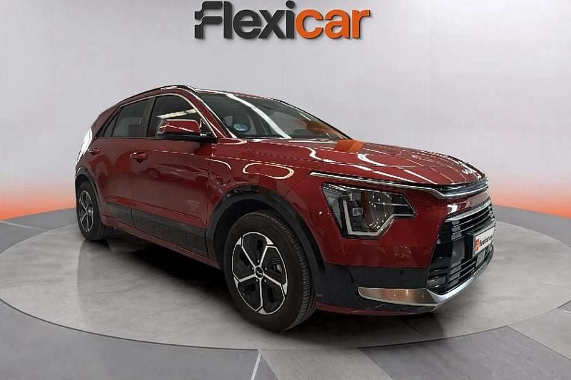 Rojo Usado 2025 Kia Niro SUV | 23.490 € (Buen precio) - Imagen 1/4