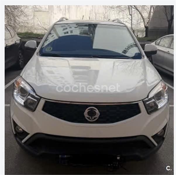 Usado Ssangyong (KGM) Korando Limited 149 CV (109 kW) 2014 Blanco SUV